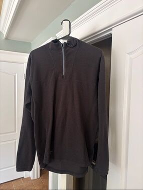 Arc'teryx Men's Black Half-Zip Pullover